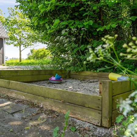 Eliane - 1-8km From The Sea In Funen By Interhome