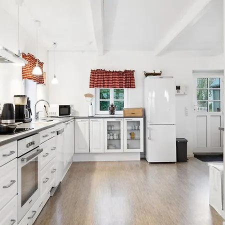 Eliane - 1-8km From The Sea By Interhome Ferienhaus *
